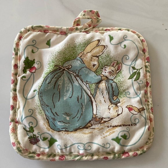 Frederick Warne & Co Other - Beatrix potter Peter rabbit hot pads